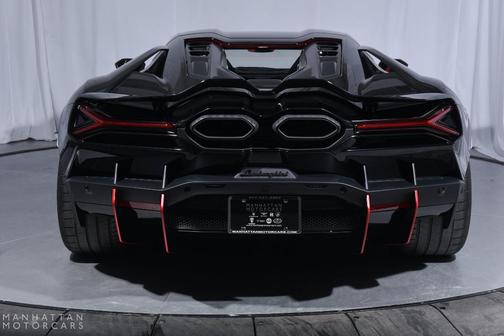 2024 Lamborghini Revuelto Base