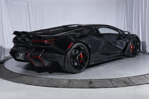 2024 Lamborghini Revuelto Base