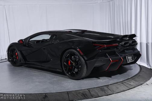2024 Lamborghini Revuelto Base