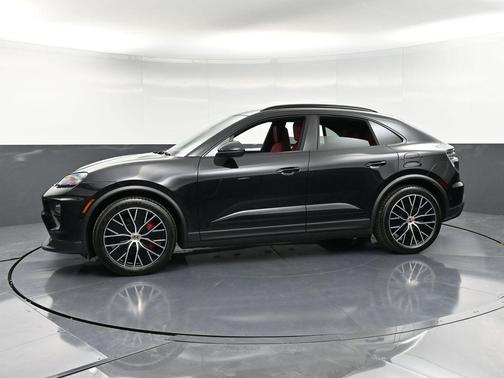 2025 Porsche Macan 4S