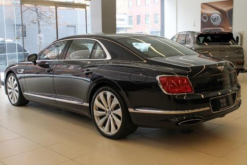 2026 Bentley Flying Spur 