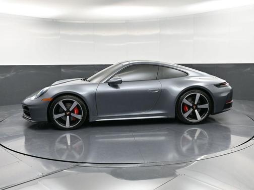 2025 Porsche 911 