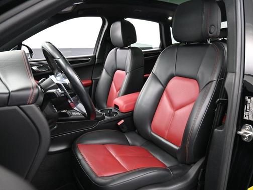 2019 Porsche Macan Base