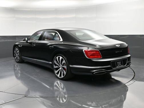 2026 Bentley Flying Spur Base
