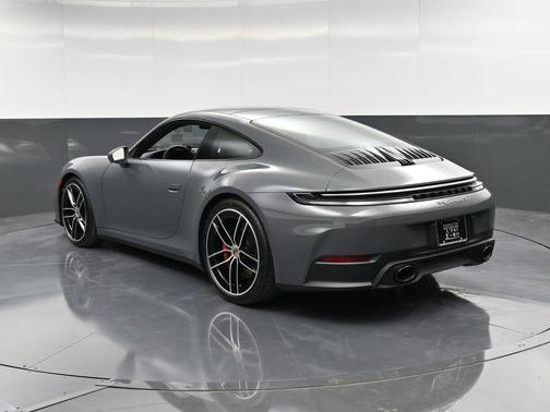 2025 Porsche 911 Carrera S