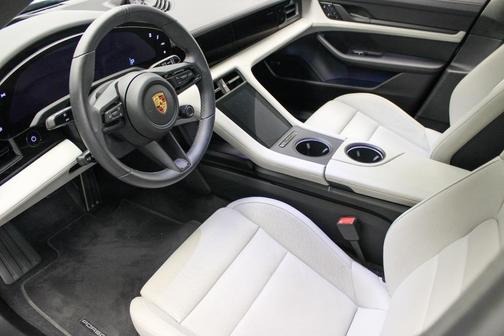 2023 Porsche Taycan GTS