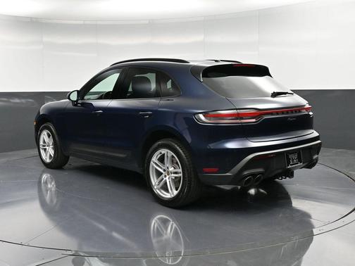 2023 Porsche Macan 
