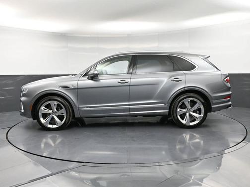 2025 Bentley Bentayga V8