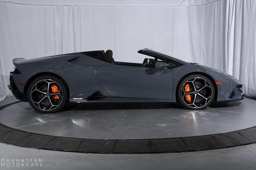 2020 Lamborghini Huracan EVO Base