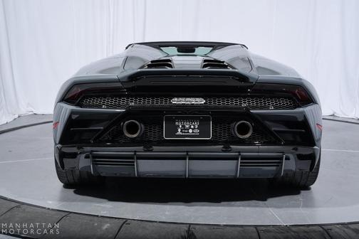 2020 Lamborghini Huracan EVO Base