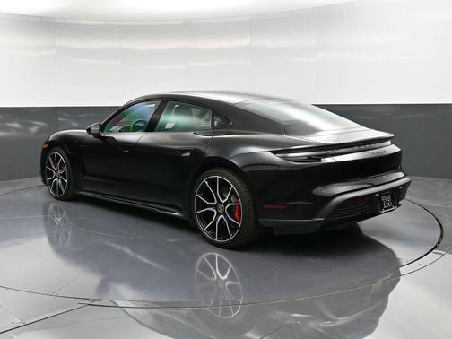 2023 Porsche Taycan 4S