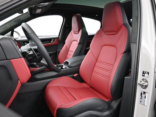 2026 Porsche Cayenne Turbo
