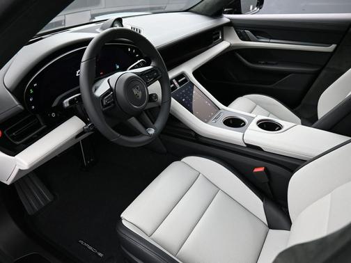 2026 Porsche Taycan Turbo