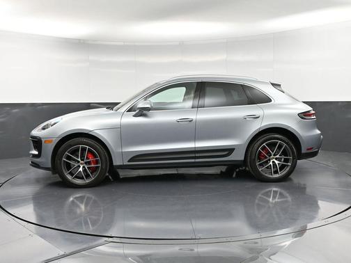 2022 Porsche Macan S