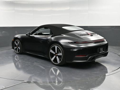 2025 Porsche 911