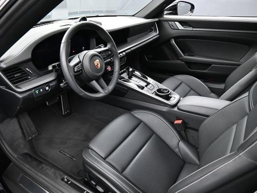 2025 Porsche 911