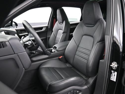 2026 Porsche Cayenne S