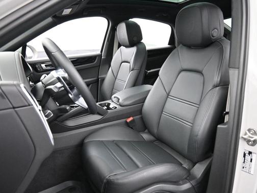 2023 Porsche Cayenne S Coupe AWD