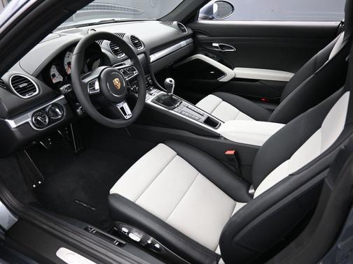 2025 Porsche 718 Cayman S
