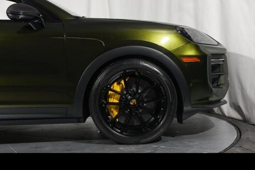 2024 Porsche Cayenne Turbo GT