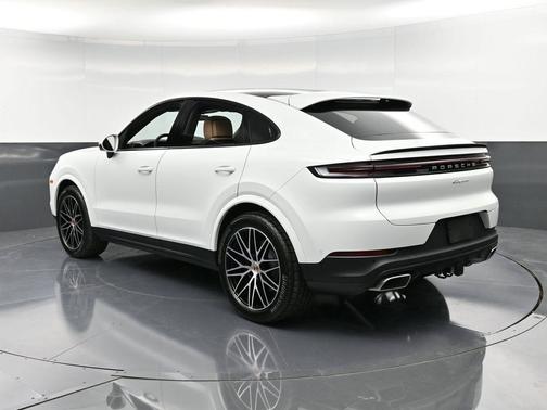 2025 Porsche Cayenne AWD