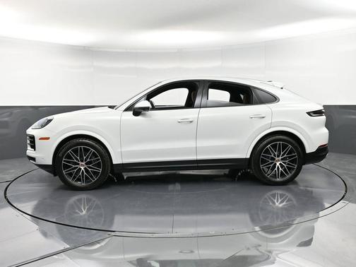 2025 Porsche Cayenne AWD