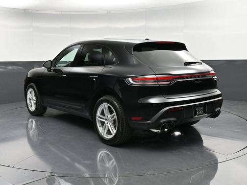 2025 Porsche Macan 