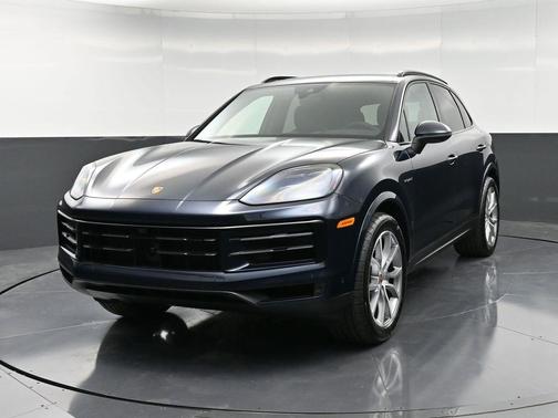 2026 Porsche Cayenne AWD