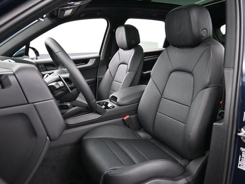 2026 Porsche Cayenne AWD