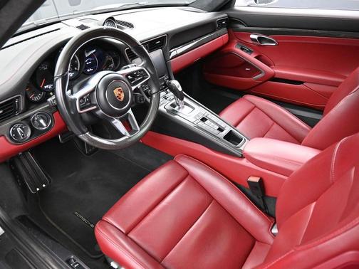 2017 Porsche 911 Turbo