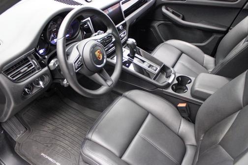 2024 Porsche Macan