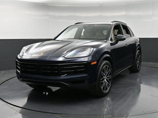 2025 Porsche Cayenne Base