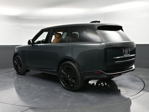 2025 Land Rover Range Rover P400 SE