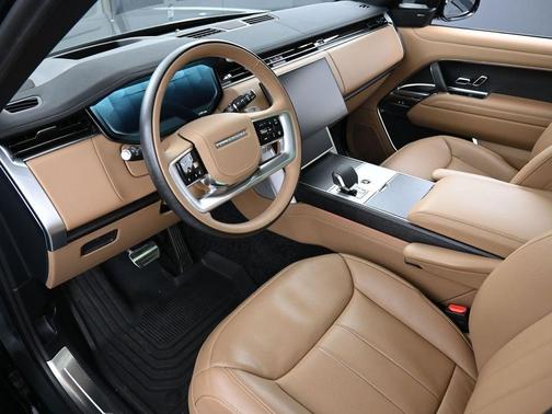 2025 Land Rover Range Rover P400 SE