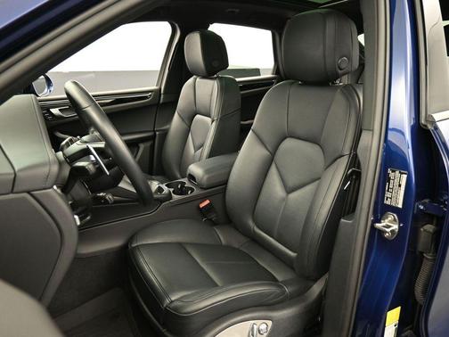 2023 Porsche Macan S