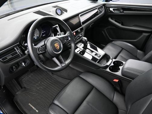 2023 Porsche Macan S