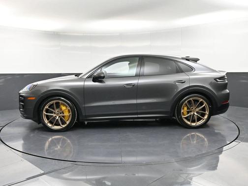 2024 Porsche Cayenne Turbo GT