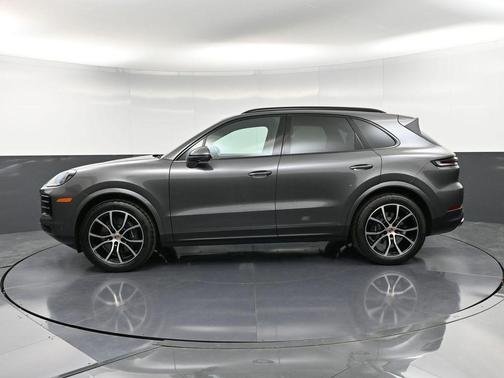 2026 Porsche Cayenne Base