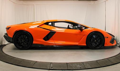2024 Lamborghini Revuelto Base