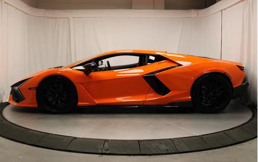 2024 Lamborghini Revuelto Base