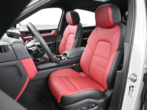 2026 Porsche Cayenne AWD