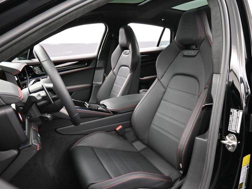 2026 Porsche Panamera GTS