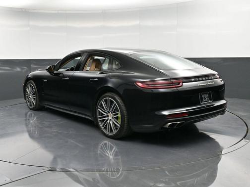 2018 Porsche Panamera Turbo S