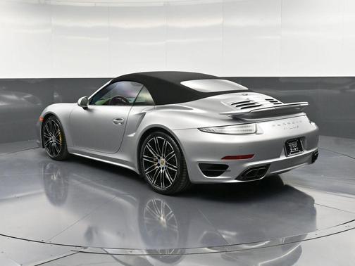 2015 Porsche 911 Turbo S