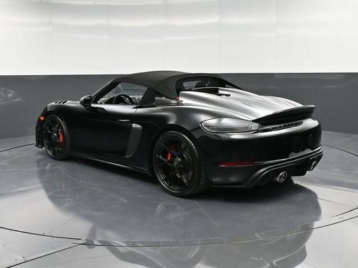 2025 Porsche 718 Spyder RS