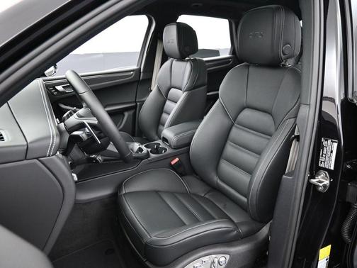 2026 Porsche Macan GTS