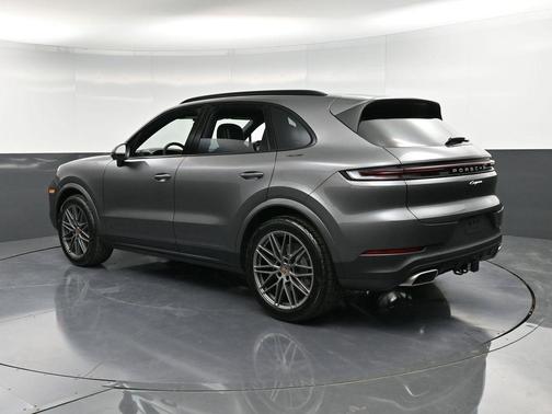 2026 Porsche Cayenne Base