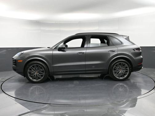 2026 Porsche Cayenne Base