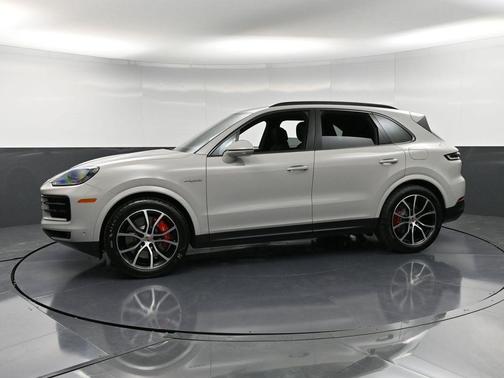 2026 Porsche Cayenne S