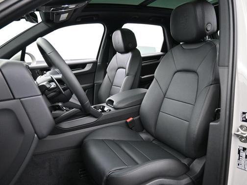 2026 Porsche Cayenne S